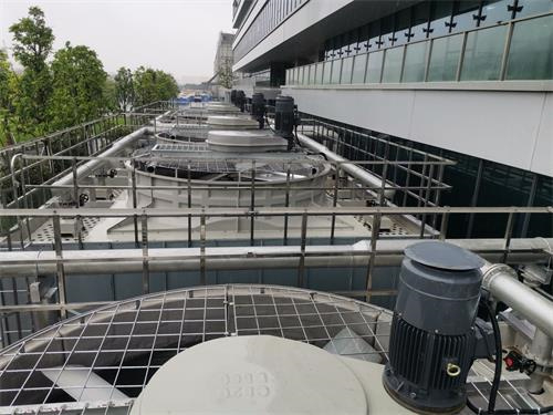 冷卻塔廠家介紹噴冷卻塔噪音治理方法(口碑好冷卻塔噪聲治理方案)